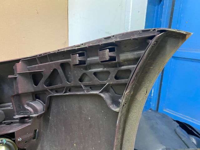 bontott VW JETTA Első Lökhárító (Részeivel)