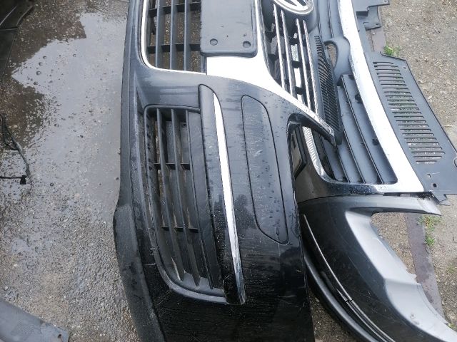 bontott VW JETTA Első Lökhárító (Részeivel)