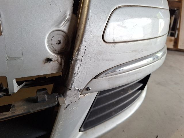 bontott VW JETTA Első Lökhárító (Részeivel)