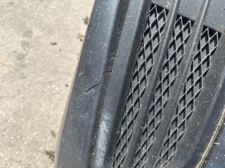 bontott VW JETTA Első Lökhárító (Részeivel)