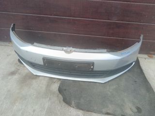 bontott VW JETTA Első Lökhárító (Részeivel)