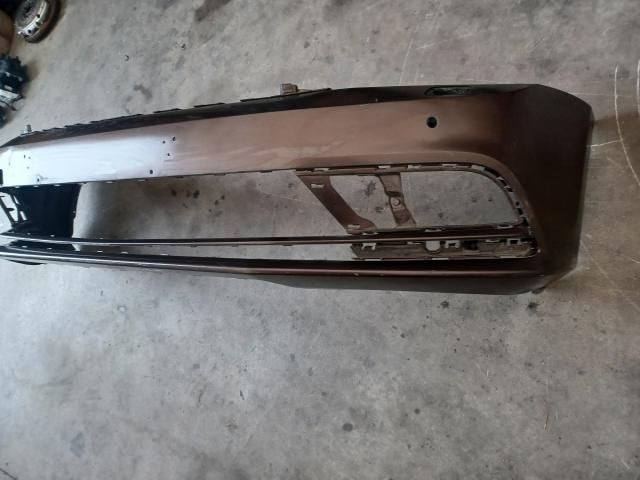 bontott VW JETTA Első Lökhárító (Üresen)