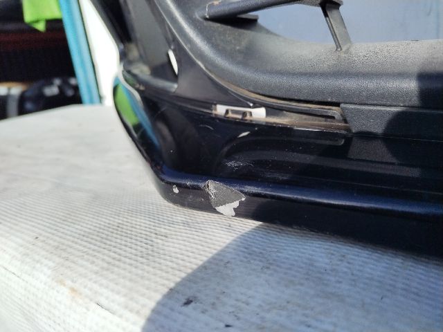 bontott VW JETTA Első Lökhárító (Üresen)