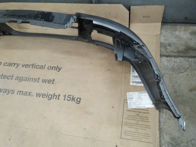 bontott VW JETTA Első Lökhárító (Üresen)