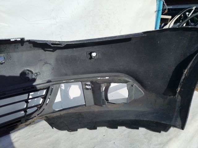 bontott VW JETTA Első Lökhárító (Üresen)