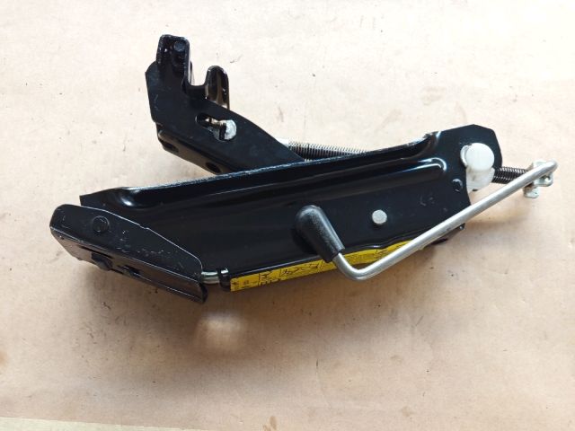 bontott VW JETTA Emelő