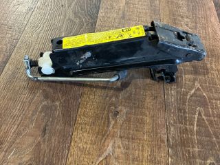 bontott VW JETTA Emelő