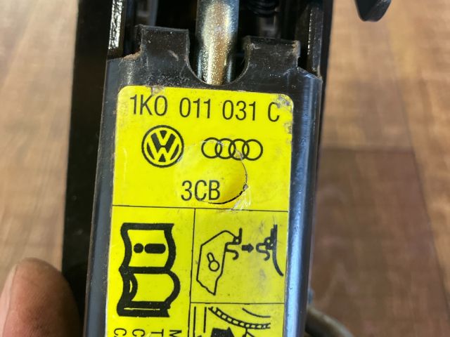 bontott VW JETTA Emelő