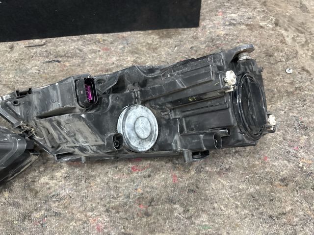 bontott VW JETTA Fényszóró Pár