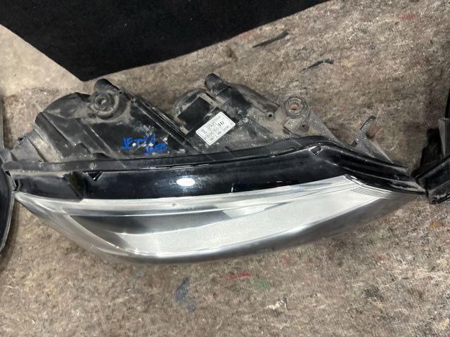 bontott VW JETTA Fényszóró Pár