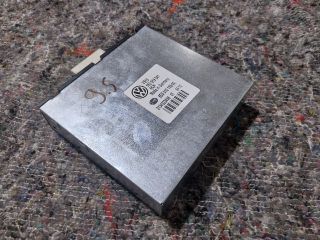 bontott VW JETTA Feszültségszabályzó