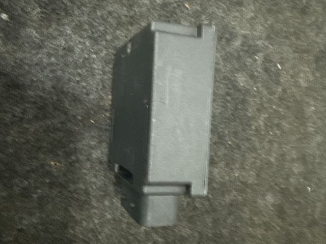 bontott VW JETTA Feszültségszabályzó