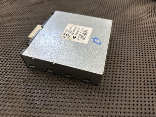 bontott VW JETTA Feszültségszabályzó