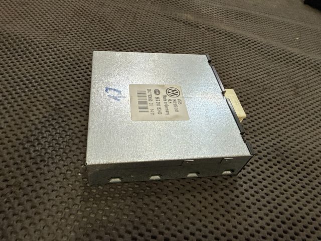 bontott VW JETTA Feszültségszabályzó