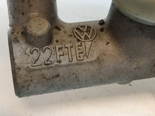 bontott VW JETTA Főfékhenger