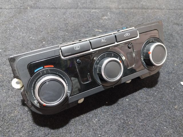 bontott VW JETTA Fűtéskapcsoló (manuális klímás)