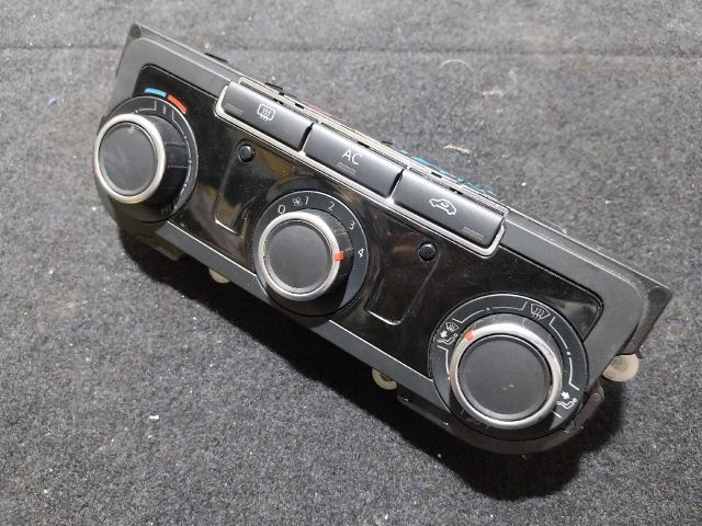 bontott VW JETTA Fűtéskapcsoló (manuális klímás)