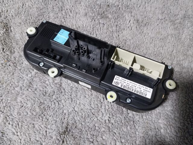 bontott VW JETTA Fűtéskapcsoló (manuális klímás)