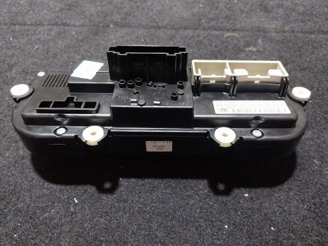 bontott VW JETTA Fűtéskapcsoló (manuális klímás)