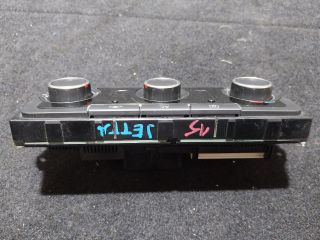 bontott VW JETTA Fűtéskapcsoló (manuális klímás)