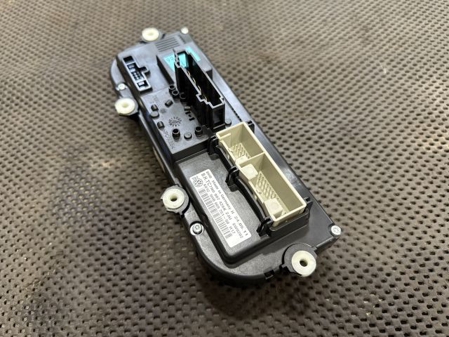 bontott VW JETTA Fűtéskapcsoló (manuális klímás)