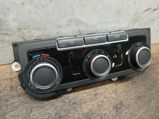bontott VW JETTA Fűtéskapcsoló (manuális klímás)