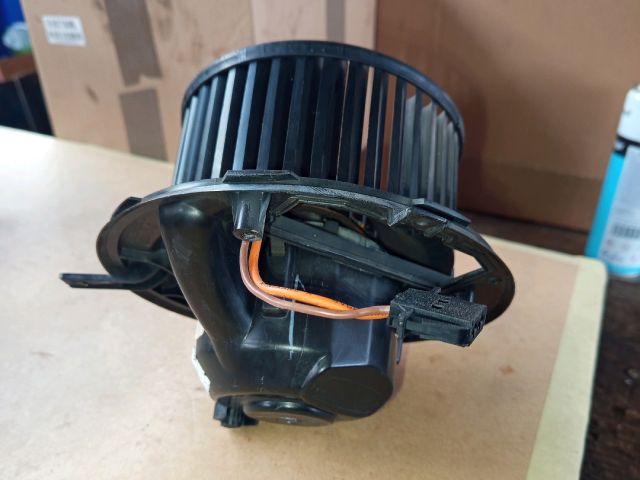 bontott VW JETTA Fűtőmotor (Klímás)