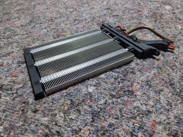 bontott VW JETTA Fűtőradiátor (Elektromos)