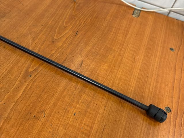 bontott VW JETTA Gázrugós Kitámasztó Teleszkóp Motorháztető