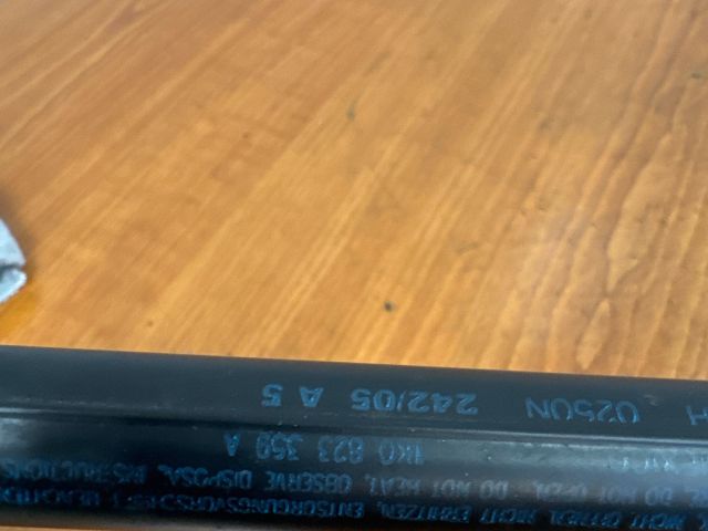 bontott VW JETTA Gázrugós Kitámasztó Teleszkóp Motorháztető