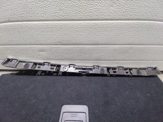 bontott VW JETTA Hátsó középső Lökhárító Tartó (Műanyag)