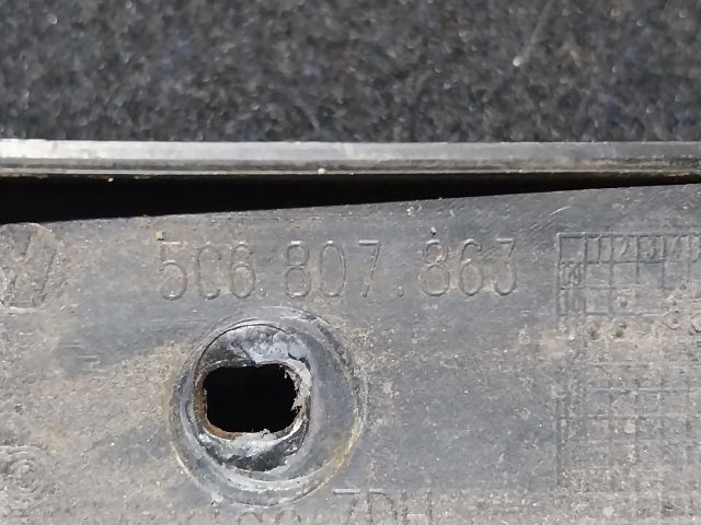 bontott VW JETTA Hátsó középső Lökhárító Tartó (Műanyag)