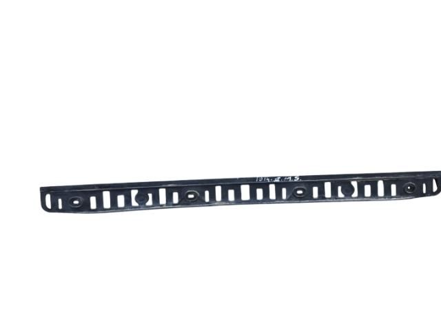 bontott VW JETTA Hátsó középső Lökhárító Tartó (Műanyag)