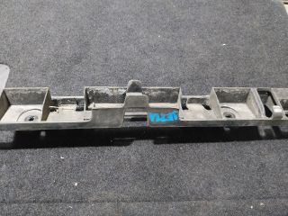 bontott VW JETTA Hátsó középső Lökhárító Tartó (Műanyag)