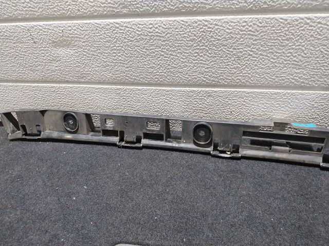 bontott VW JETTA Hátsó középső Lökhárító Tartó (Műanyag)