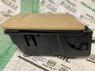 bontott VW JETTA Hátsó Pohártartó