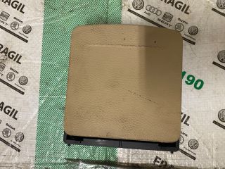 bontott VW JETTA Hátsó Pohártartó