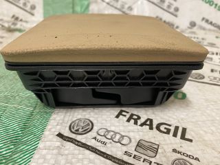 bontott VW JETTA Hátsó Pohártartó