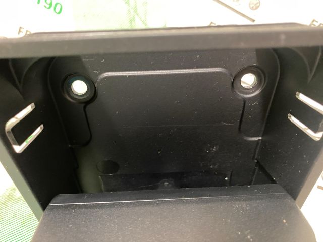 bontott VW JETTA Hátsó Pohártartó