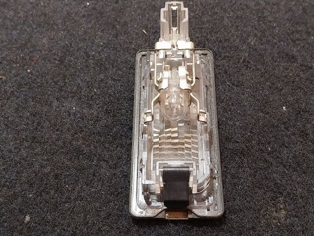 bontott VW JETTA Hátsó Rendszámtábla Világítás