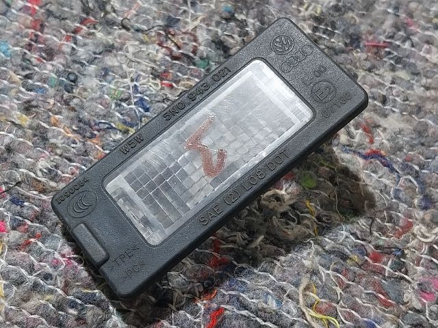 bontott VW JETTA Hátsó Rendszámtábla Világítás