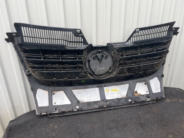 bontott VW JETTA Hűtőrács