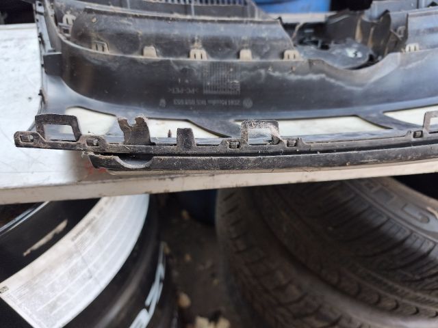 bontott VW JETTA Hűtőrács