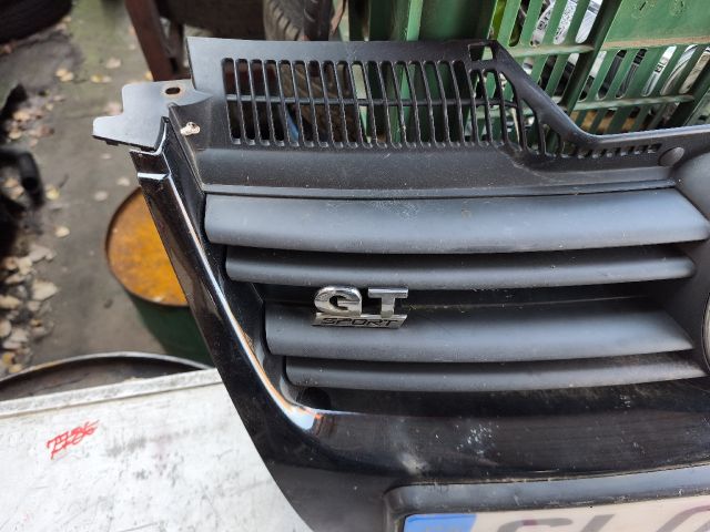 bontott VW JETTA Hűtőrács
