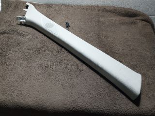 bontott VW JETTA Jobb A Oszlop Hangszóró Burkolat