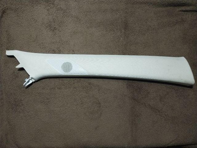 bontott VW JETTA Jobb A Oszlop Hangszóró Burkolat