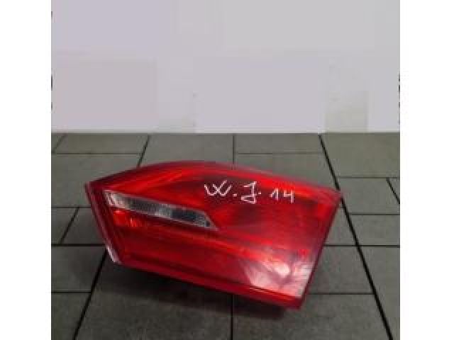 bontott VW JETTA Jobb Belső Hátsó Lámpa