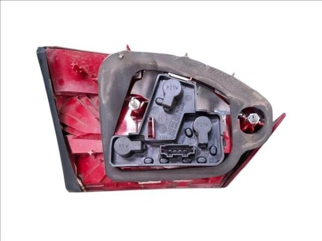 bontott VW JETTA Jobb Belső Hátsó Lámpa