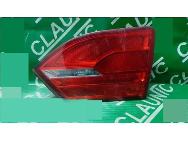 bontott VW JETTA Jobb Belső Hátsó Lámpa