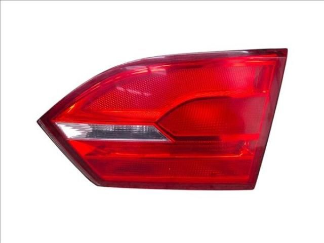 bontott VW JETTA Jobb Belső Hátsó Lámpa